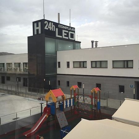 מלון מונסטריו Complejo Leo 24H מראה חיצוני תמונה