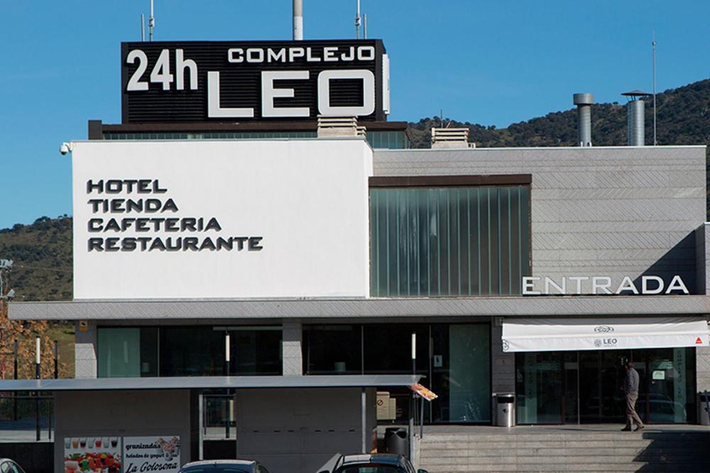מלון מונסטריו Complejo Leo 24H מראה חיצוני תמונה